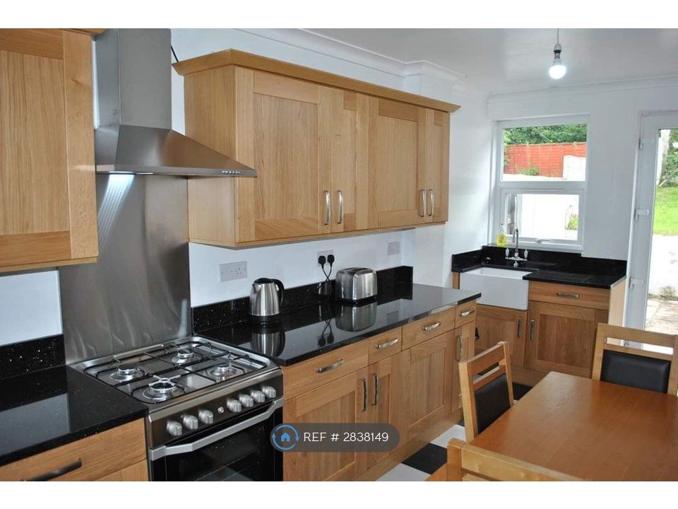 Additional image 2 of 4 bed terraced house to rentGlasney, Penryn TR10