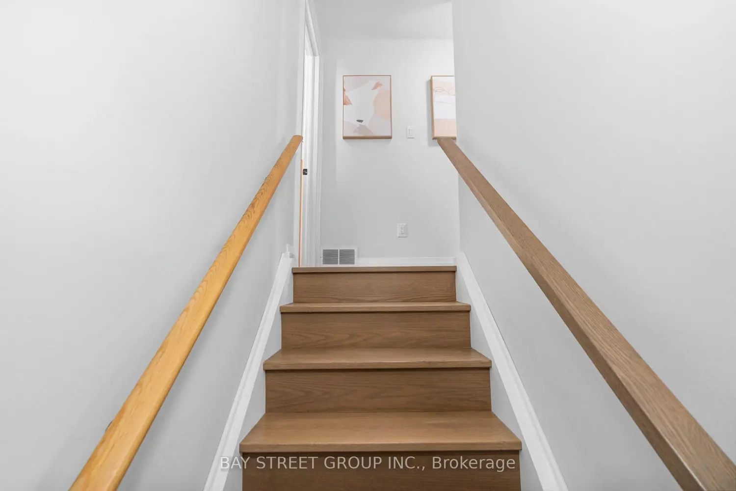 Additional image 11 of 671 Huntingwood Drive 37