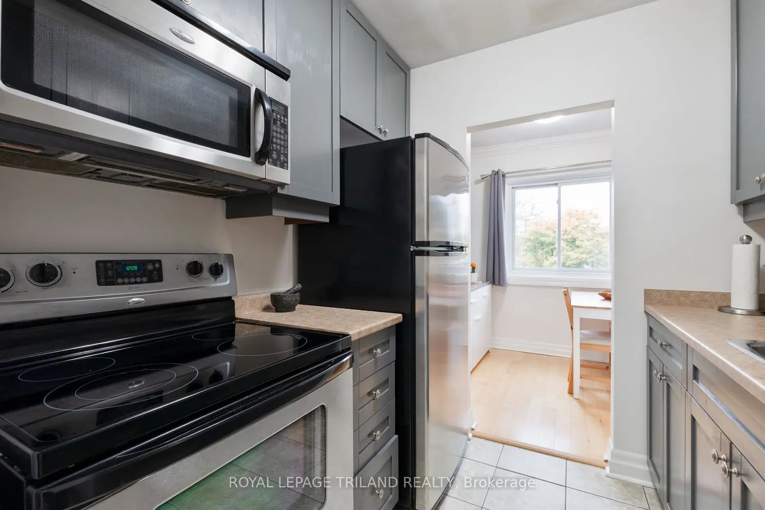 Additional image 14 of 570 William Street 404