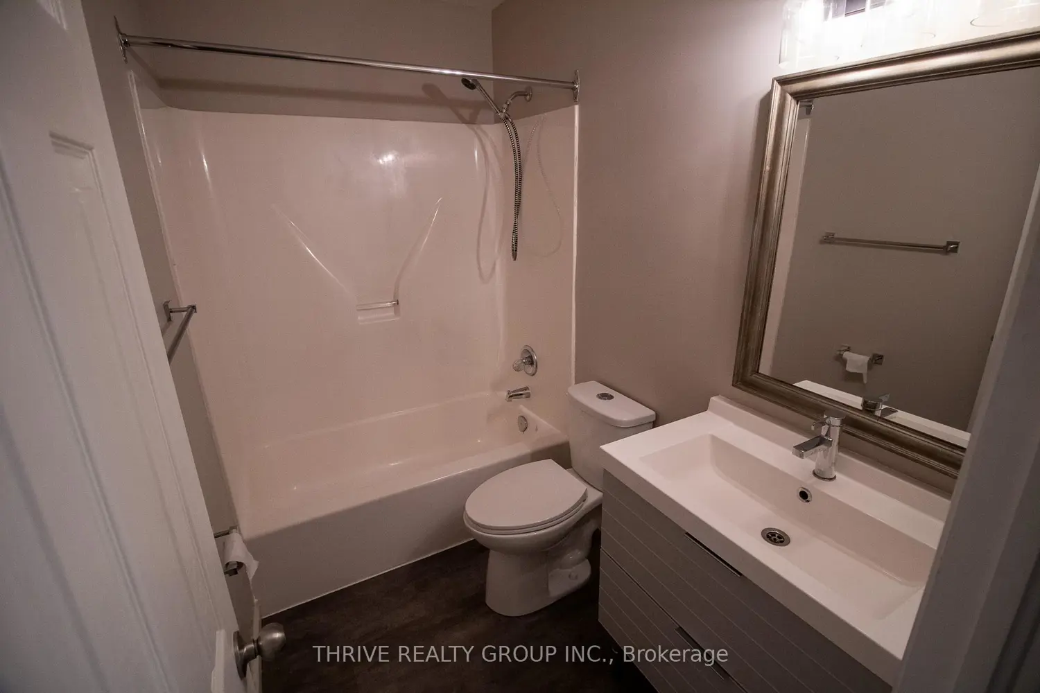 Additional image 8 of 9 Ailsa Place 86