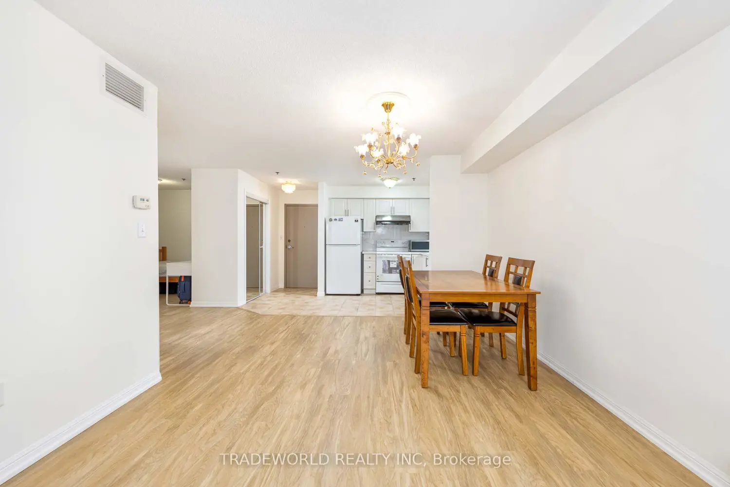 Additional image 3 of 5225 Finch Avenue 201