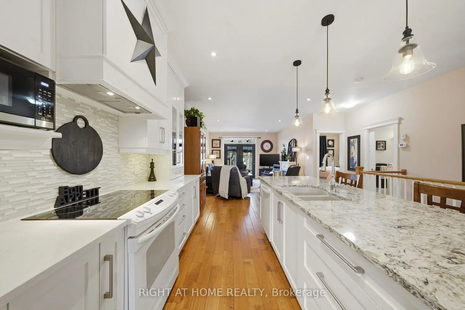 Additional image 9 of 31 Manorwood Drive