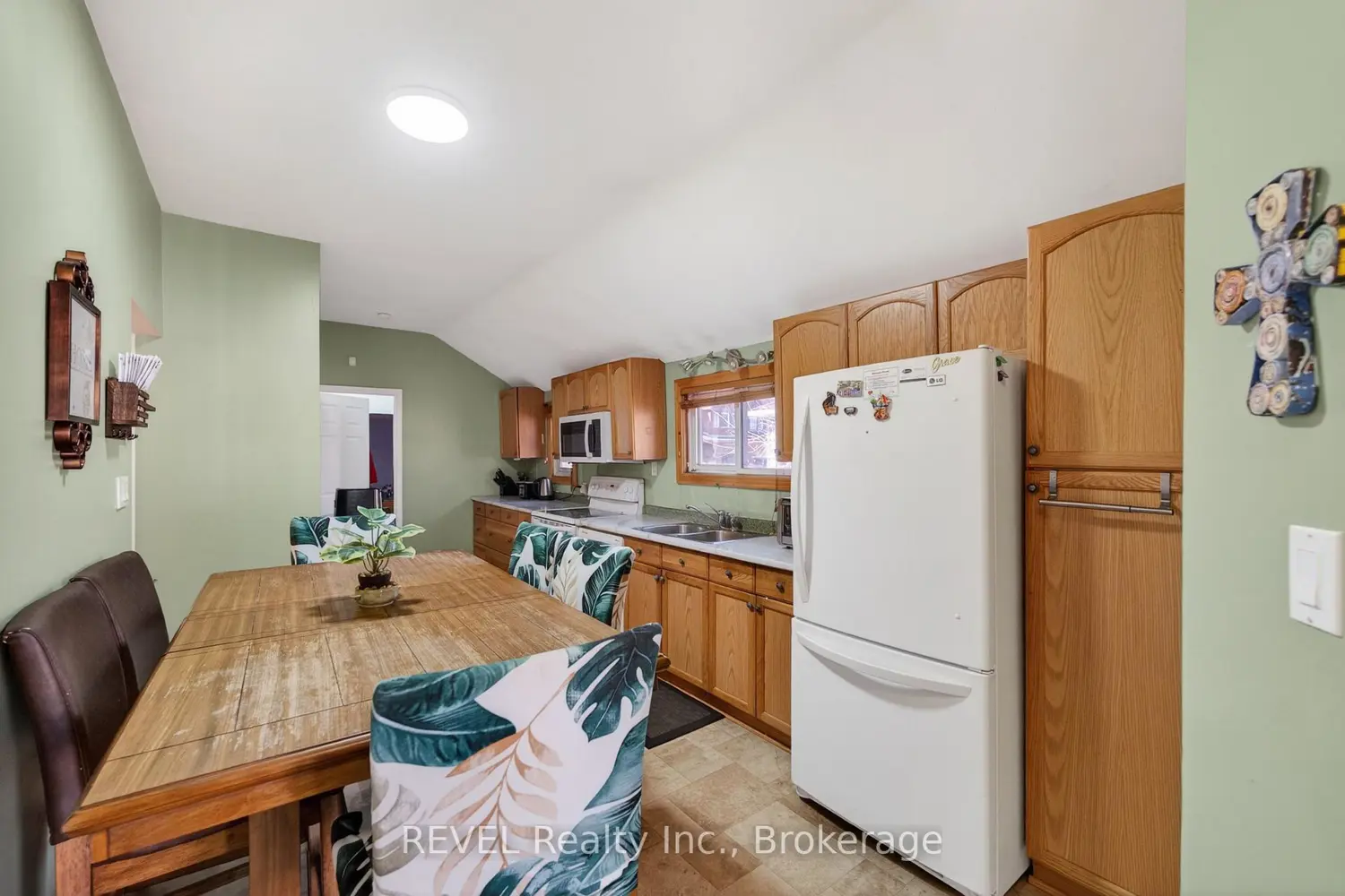 Additional image 6 of 6251 Ash Street