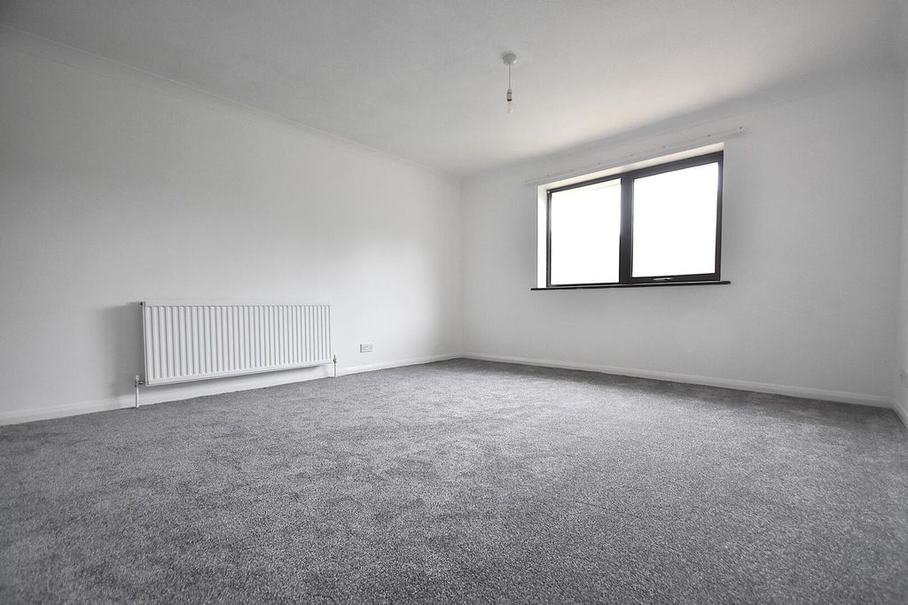 Additional image 3 of 2 bed flat to rent47 Victoria Avenue, Shanklin PO37