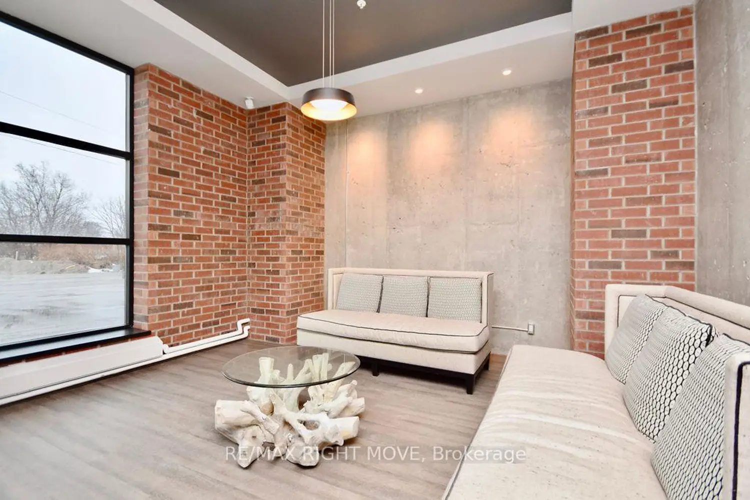 Additional image 3 of 21 Matchedash Street 309