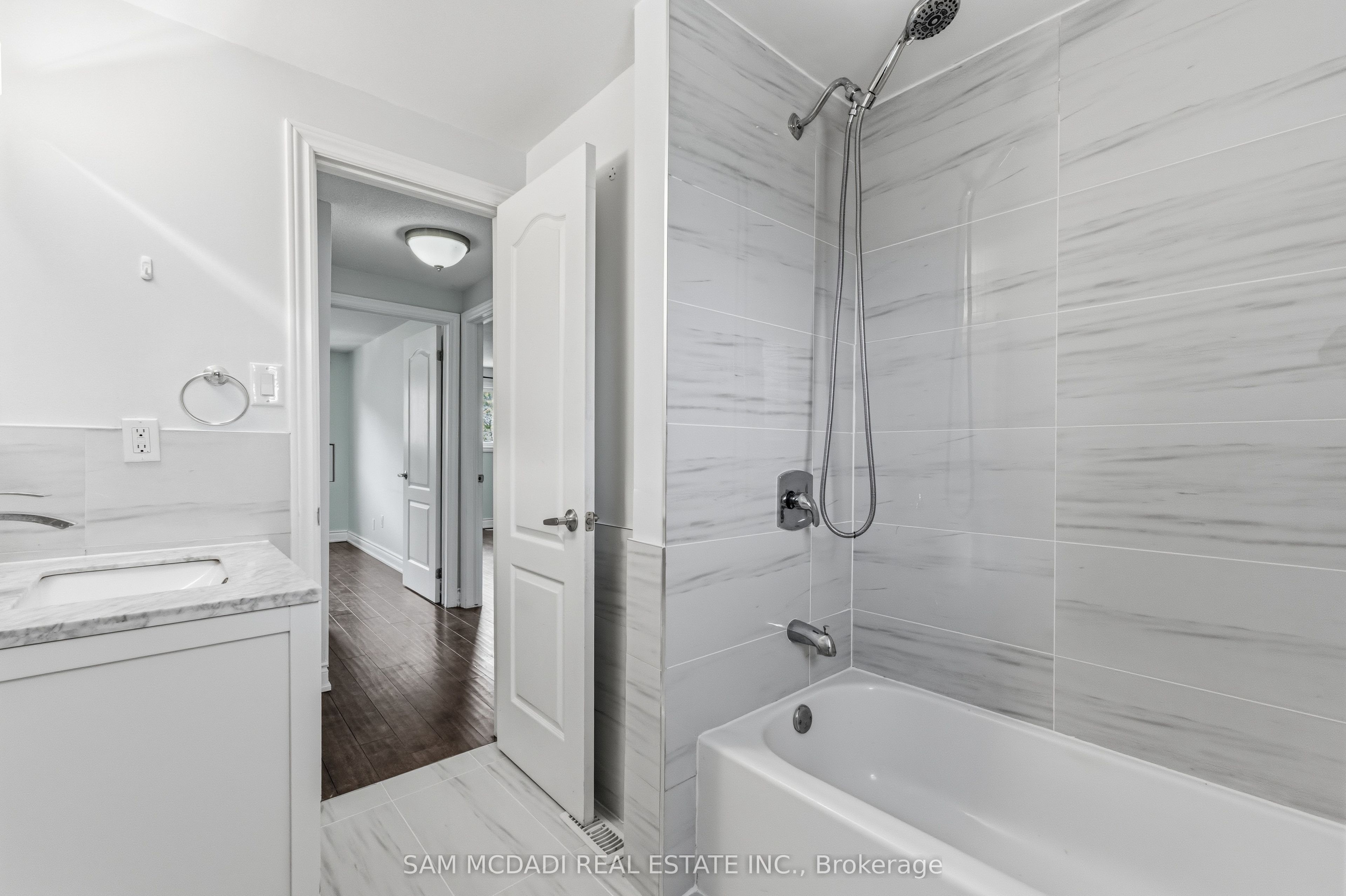 Additional image 6 of 25-250 Orton Pk Road, Toronto, ON, M1G 3T6
