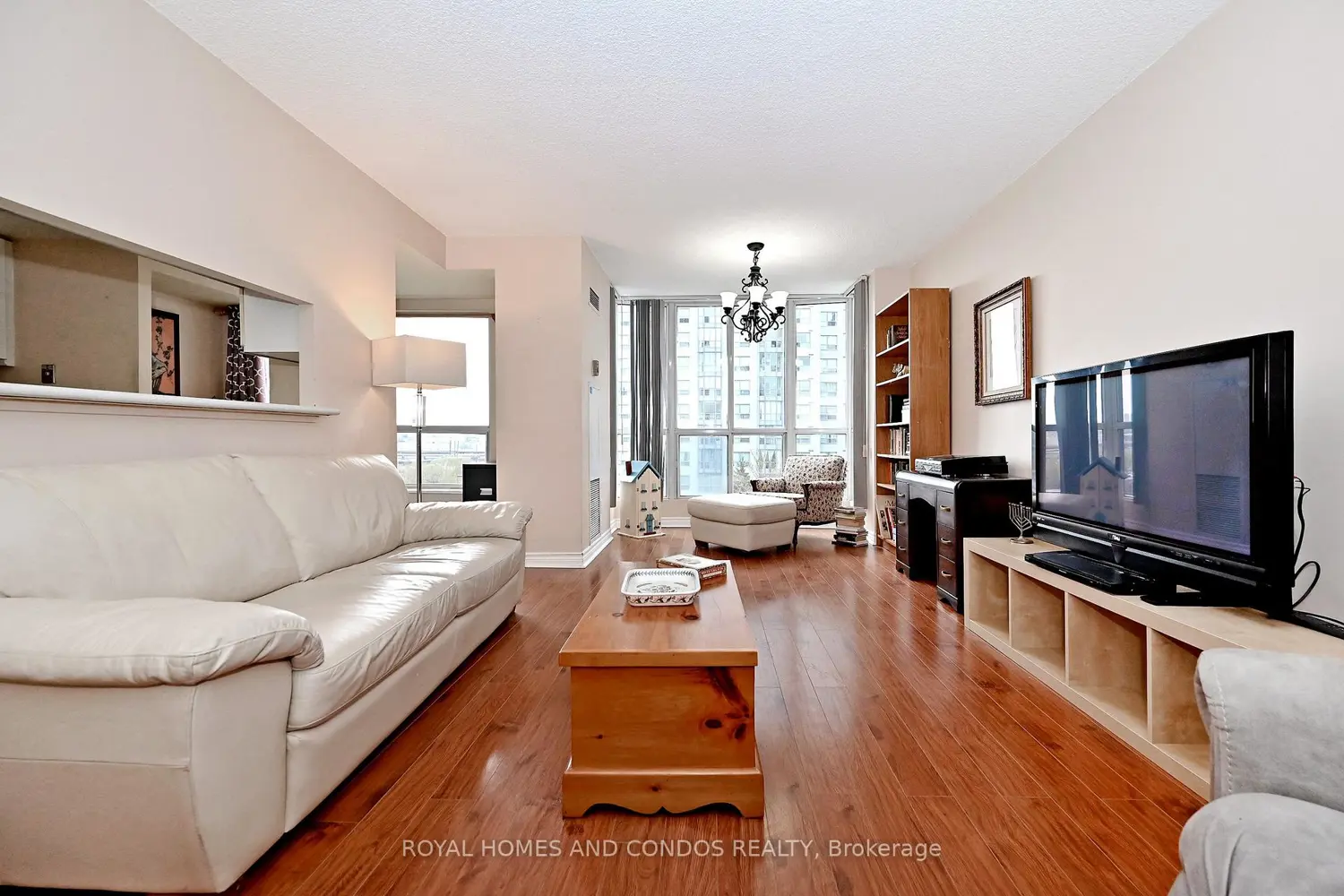 Additional image 2 of 2550 Lawrence Avenue 618
