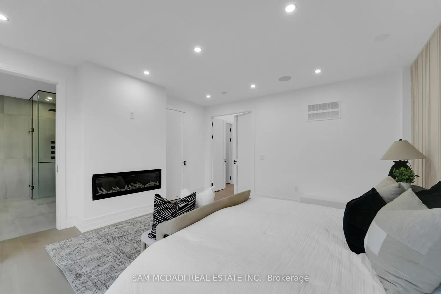Additional image 12 of 468 Saville Crescent