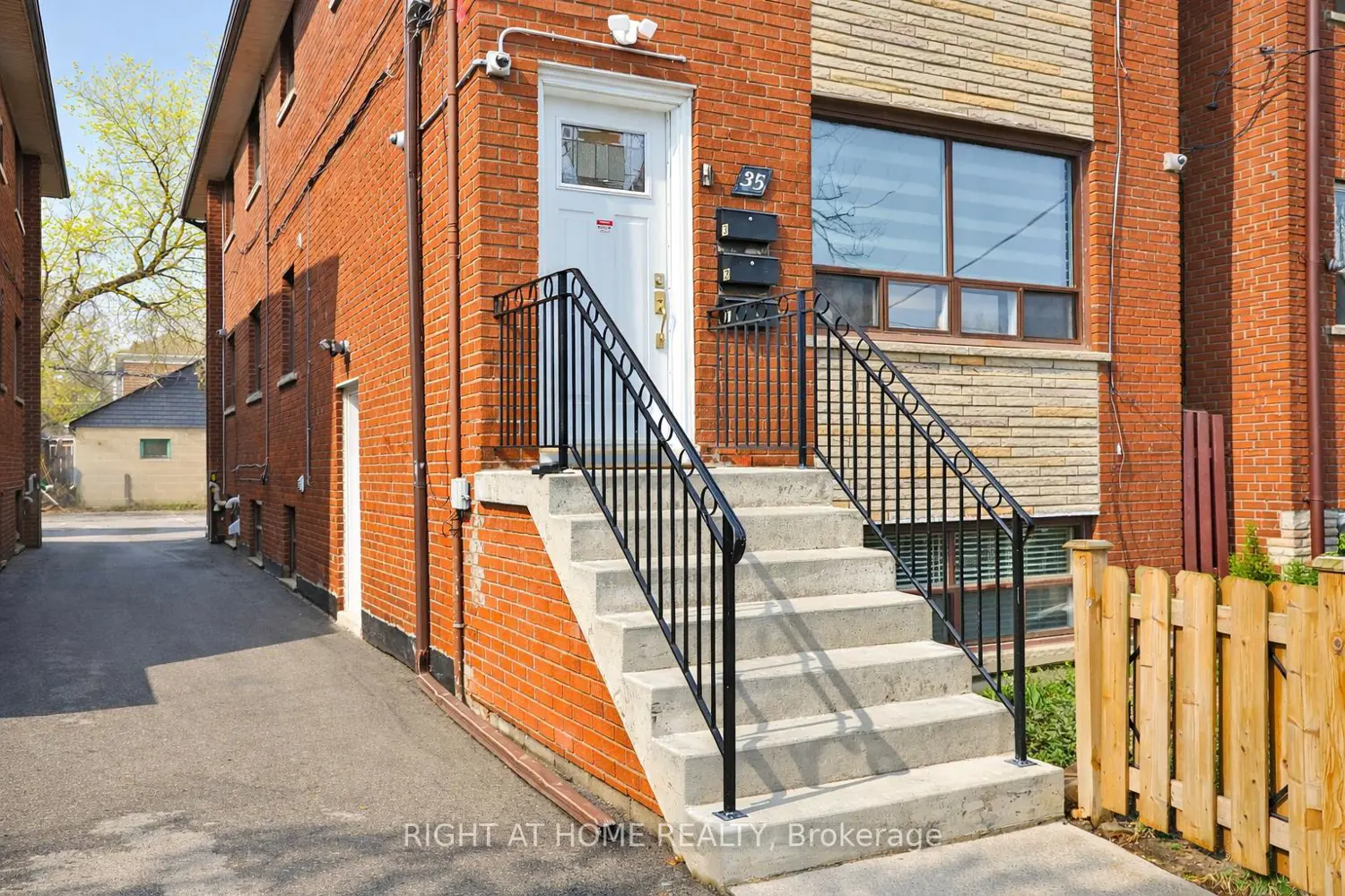 Additional image 3 of 35 Fifteenth Street