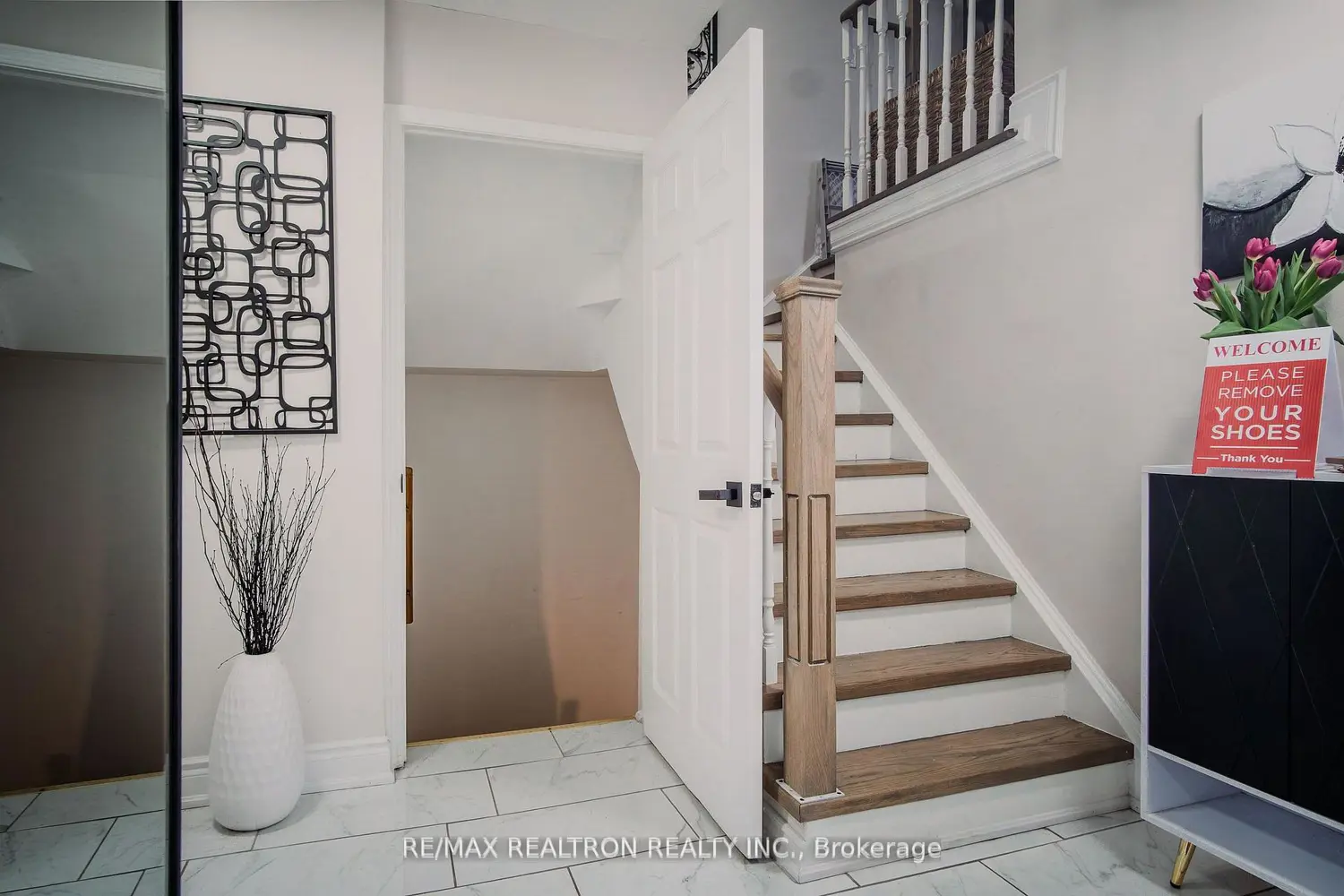Additional image 14 of 1039 Rowntree Crescent