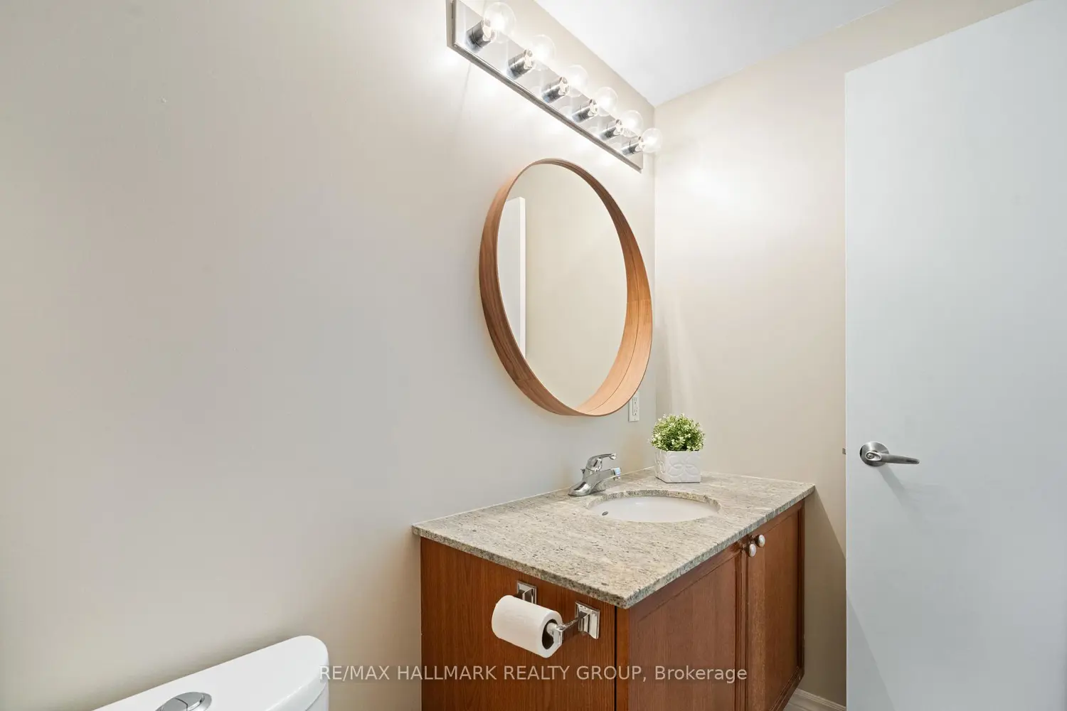 Additional image 12 of 445 Laurier Avenue 2103