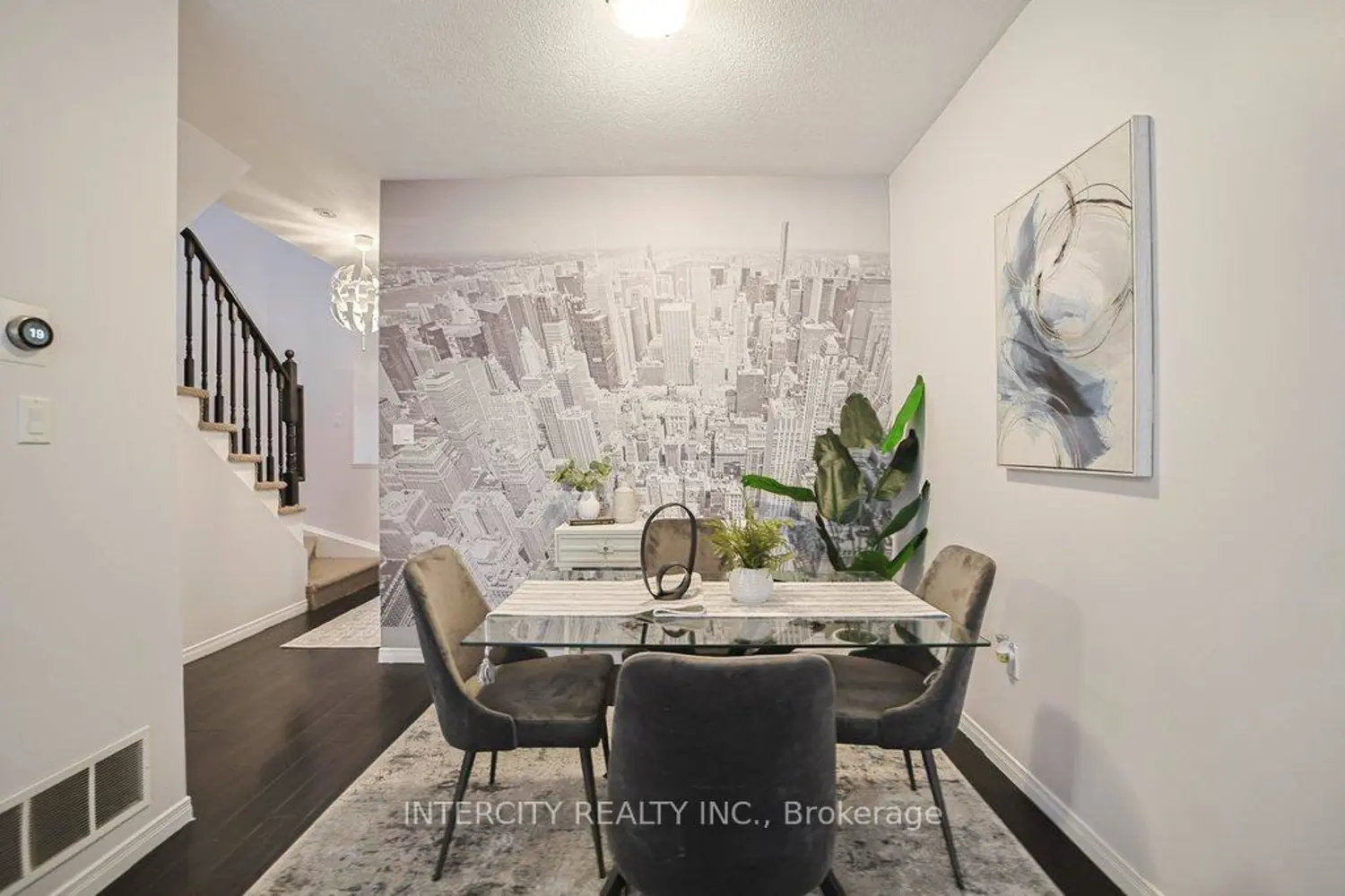 Additional image 5 of 21 Diana Avenue 74