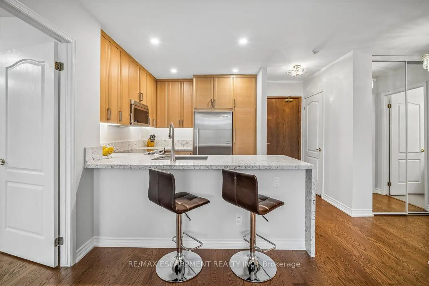 Additional image 6 of 1276 Maple Crossing Boulevard 106
