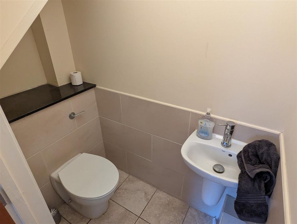 Additional image 4 of 4 bed terraced house to rentVictoria Court, Hereford HR4