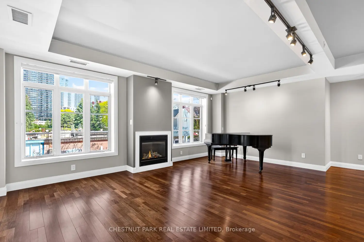 Additional image 15 of 21 Shaftesbury Avenue 203