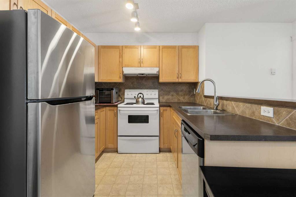 Additional image 6 of 3115-70 Panamount Drive NW, Calgary, AB, T3K 5Z1