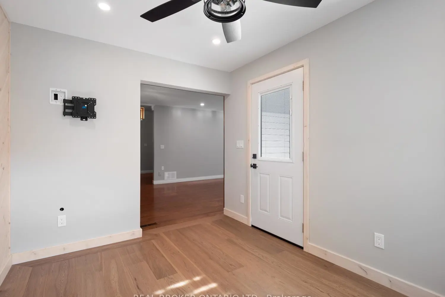 Additional image 7 of 105 Calla Terrace