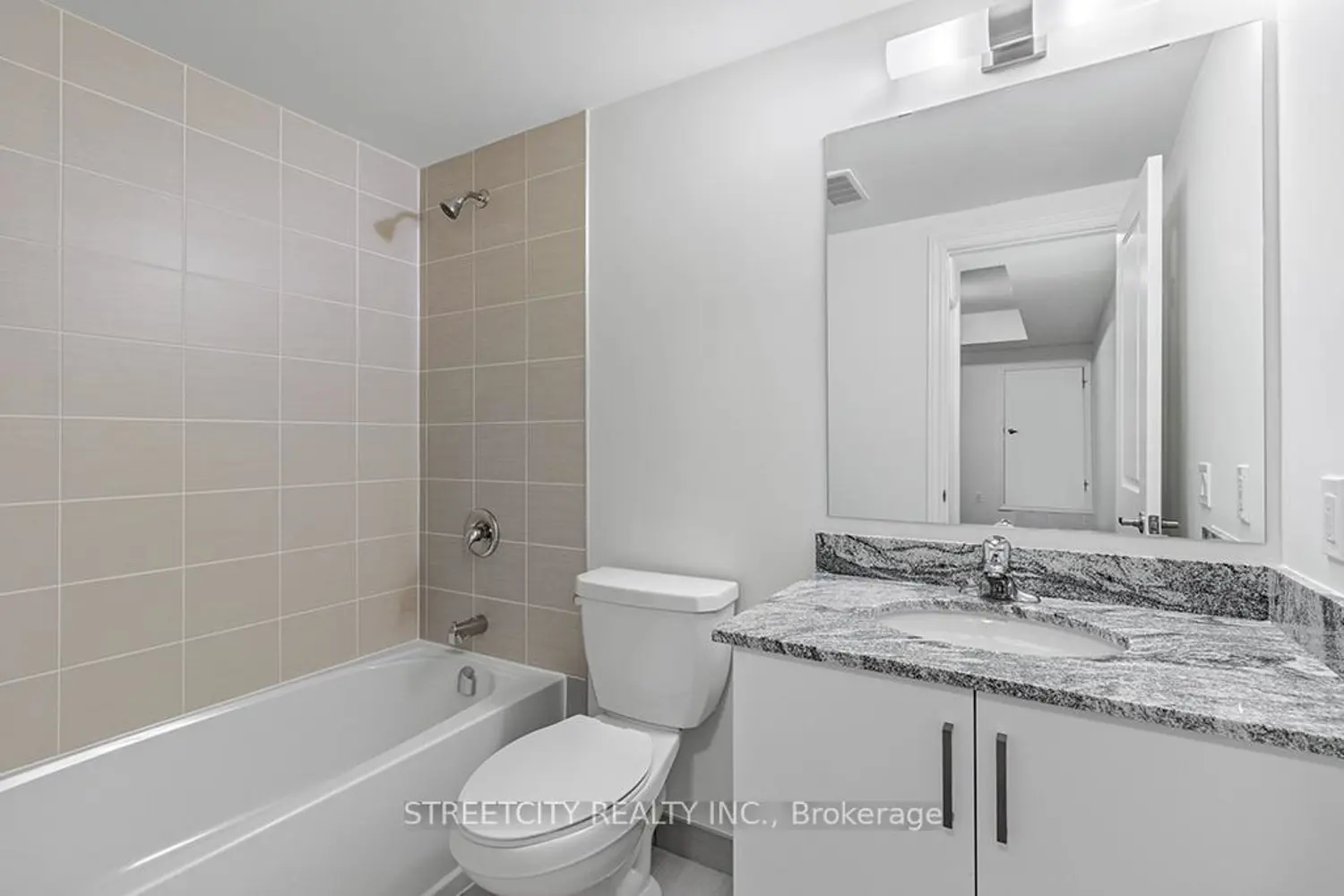 Additional image 5 of 5 Spooner Crescent 215