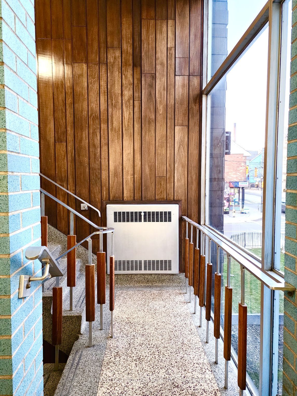 Additional image 2 of 250-226 Bathurst Street, Toronto, ON, M5T 2R9