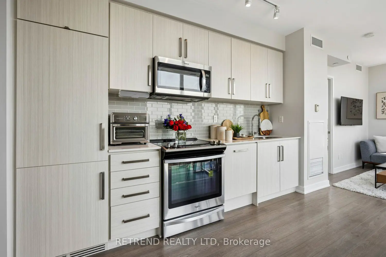 Additional image 7 of 5180 Yonge Street 3209