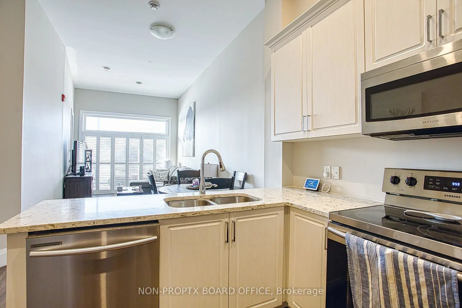 85 Morrell Street 215A photo 3