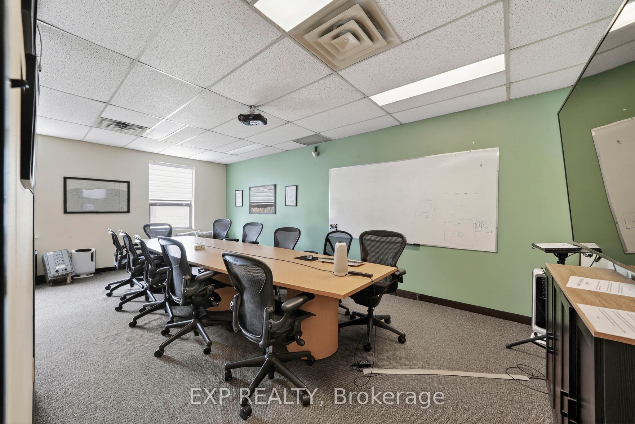 Additional image 5 of 215 Colonnade Road, Ottawa, ON, K2E 7K3