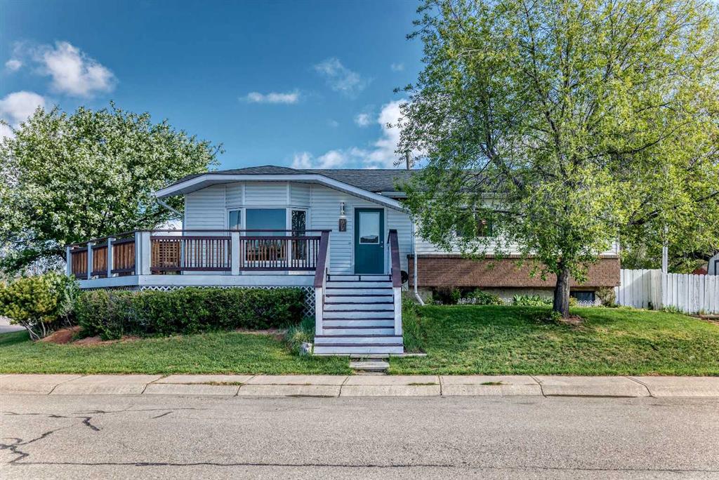 85 Rideau Close SW, Airdrie, AB, T4B 1A7