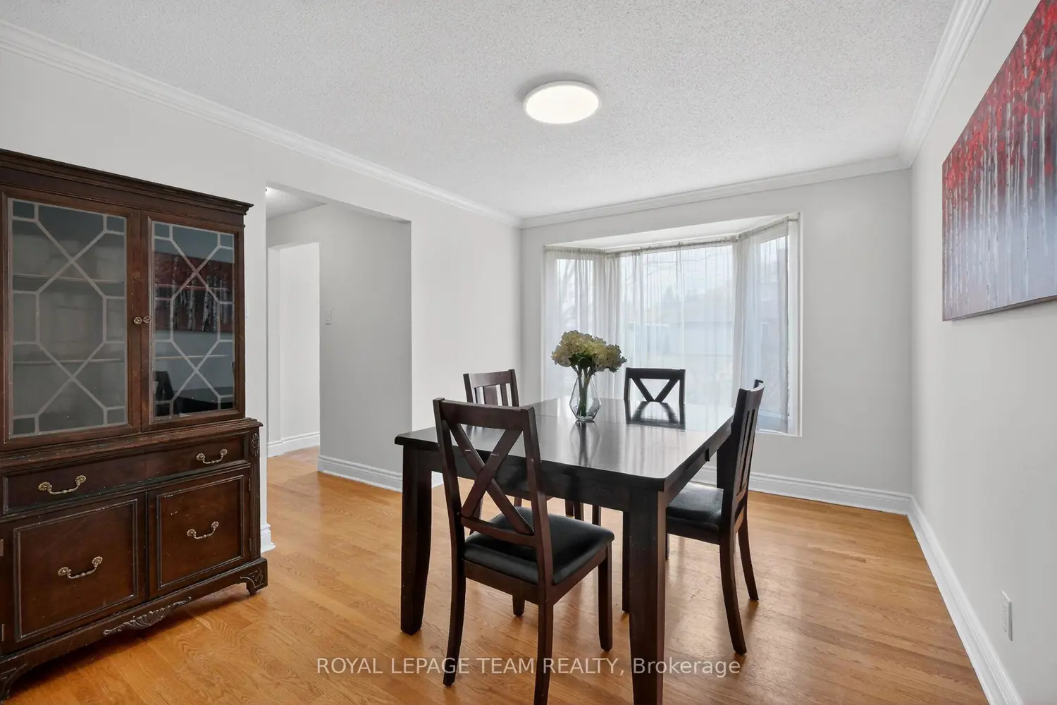 98 Canter Boulevard photo 5