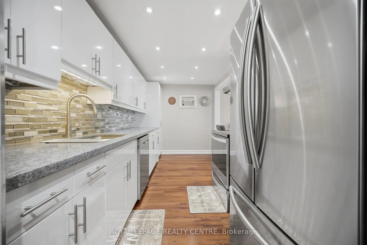 Additional image 9 of 2556 Argyle Road 1201