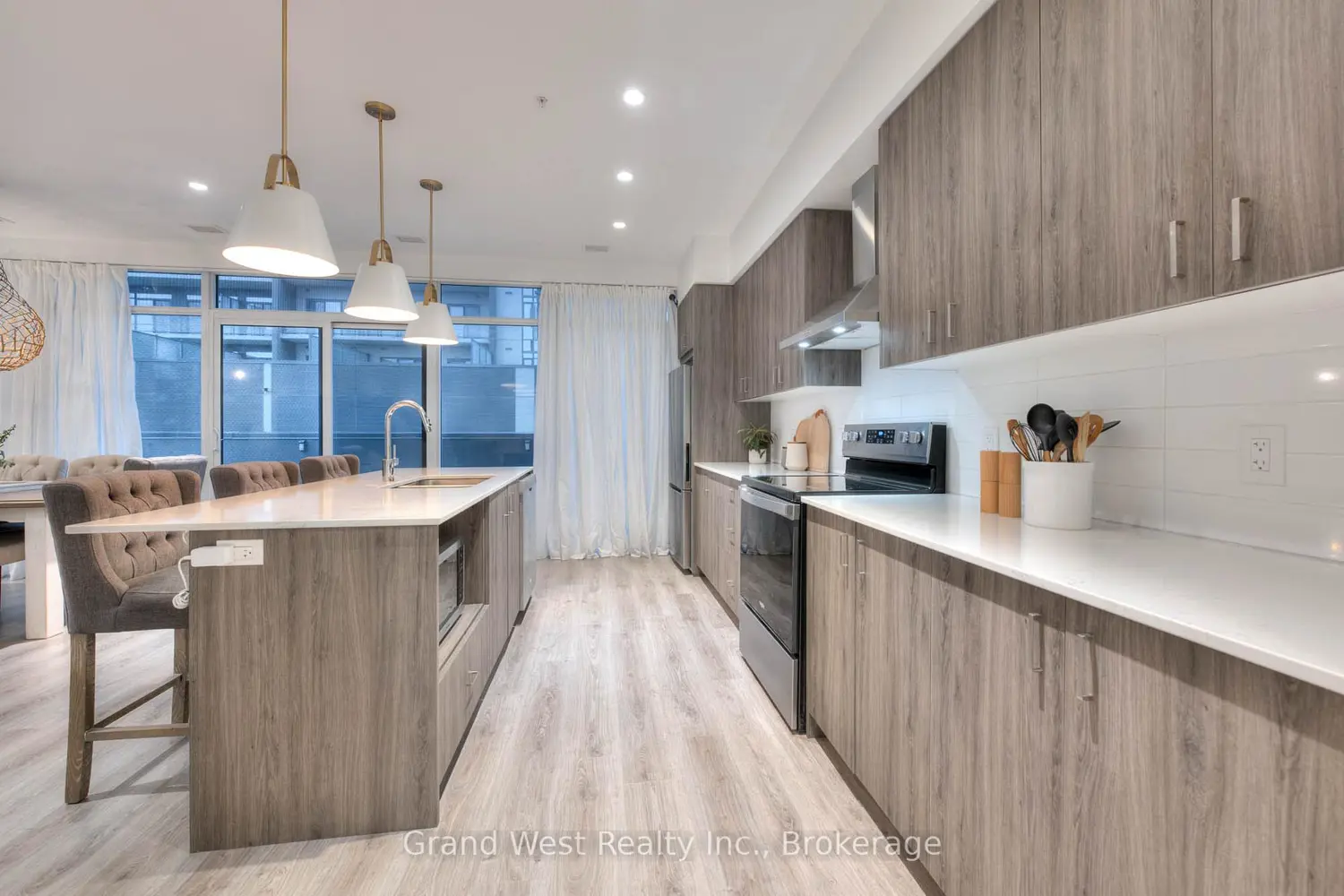 Additional image 8 of 50 Grand Avenue 602