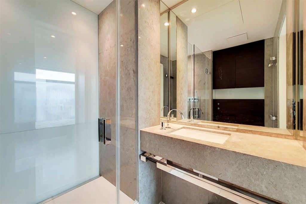 Additional image 5 of 2 bed flat to rentPan Peninsula Square, London E14