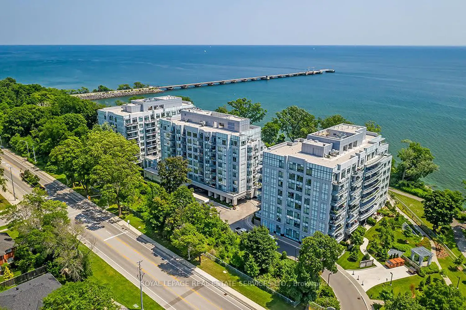 3500 Lakeshore Road 327