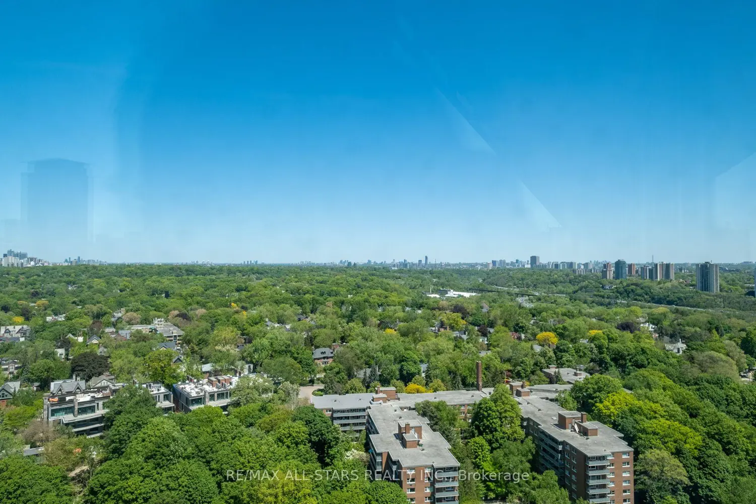 Additional image 19 of 575 Bloor Street 2302