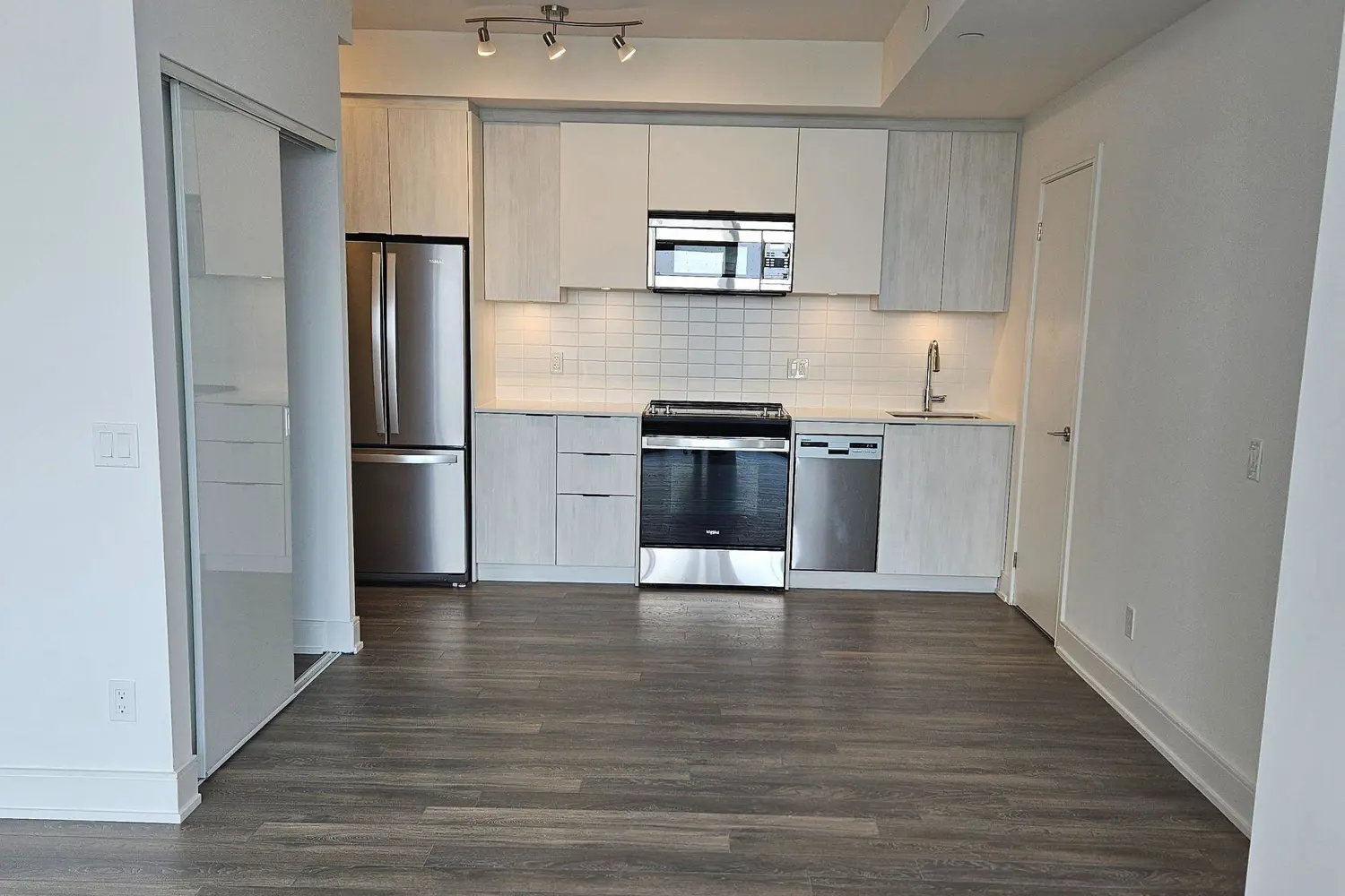 Additional image 3 of 1350 Ellesmere Road 1209