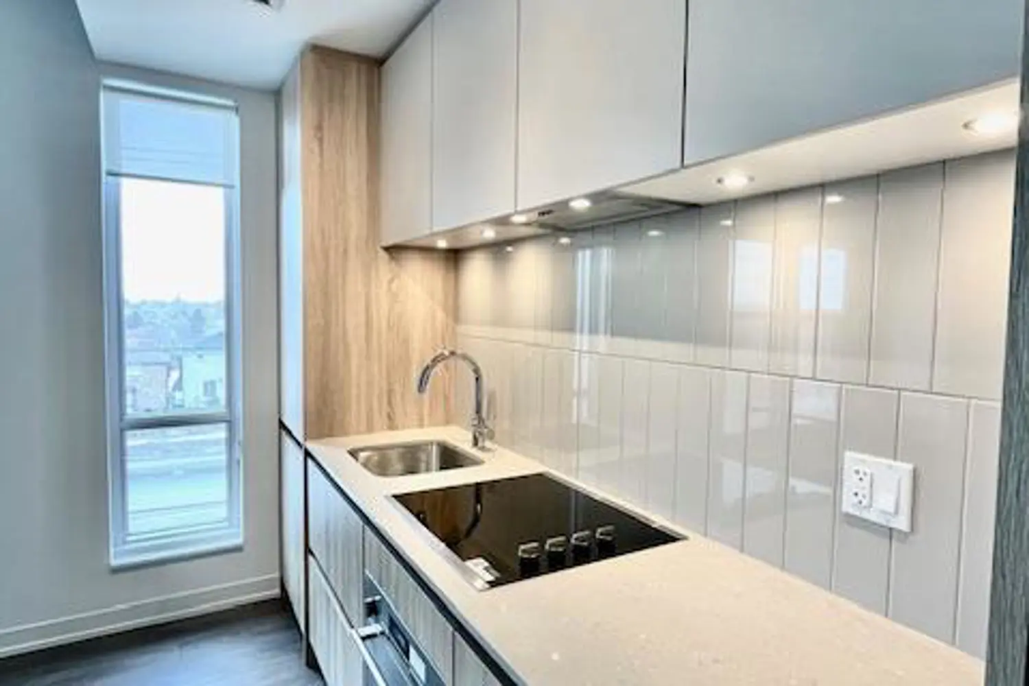 Additional image 3 of 7950 Bathurst Street 415