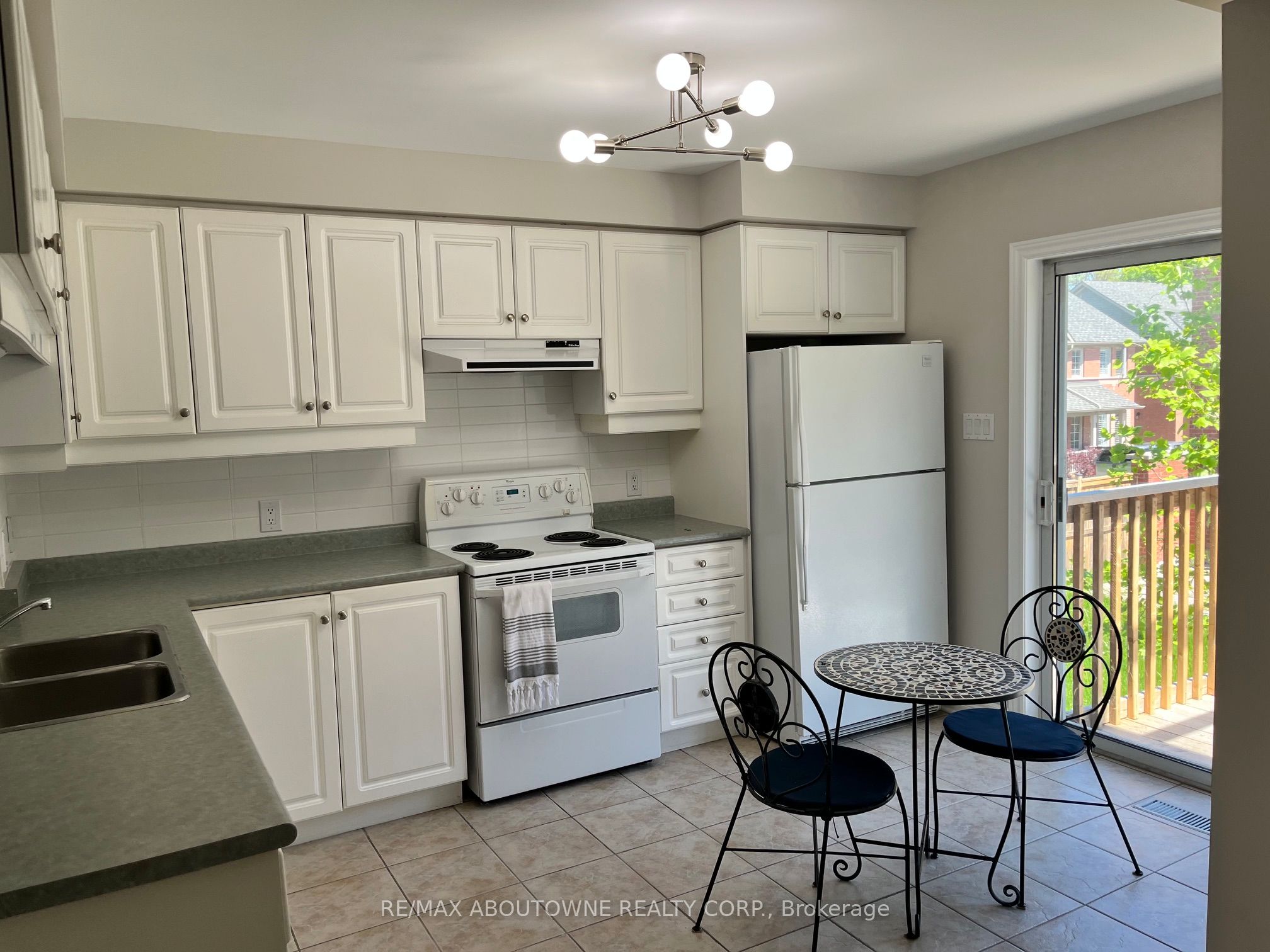 Additional image 6 of 40-5031 East Mill Road, Mississauga, ON, L5V 2M5