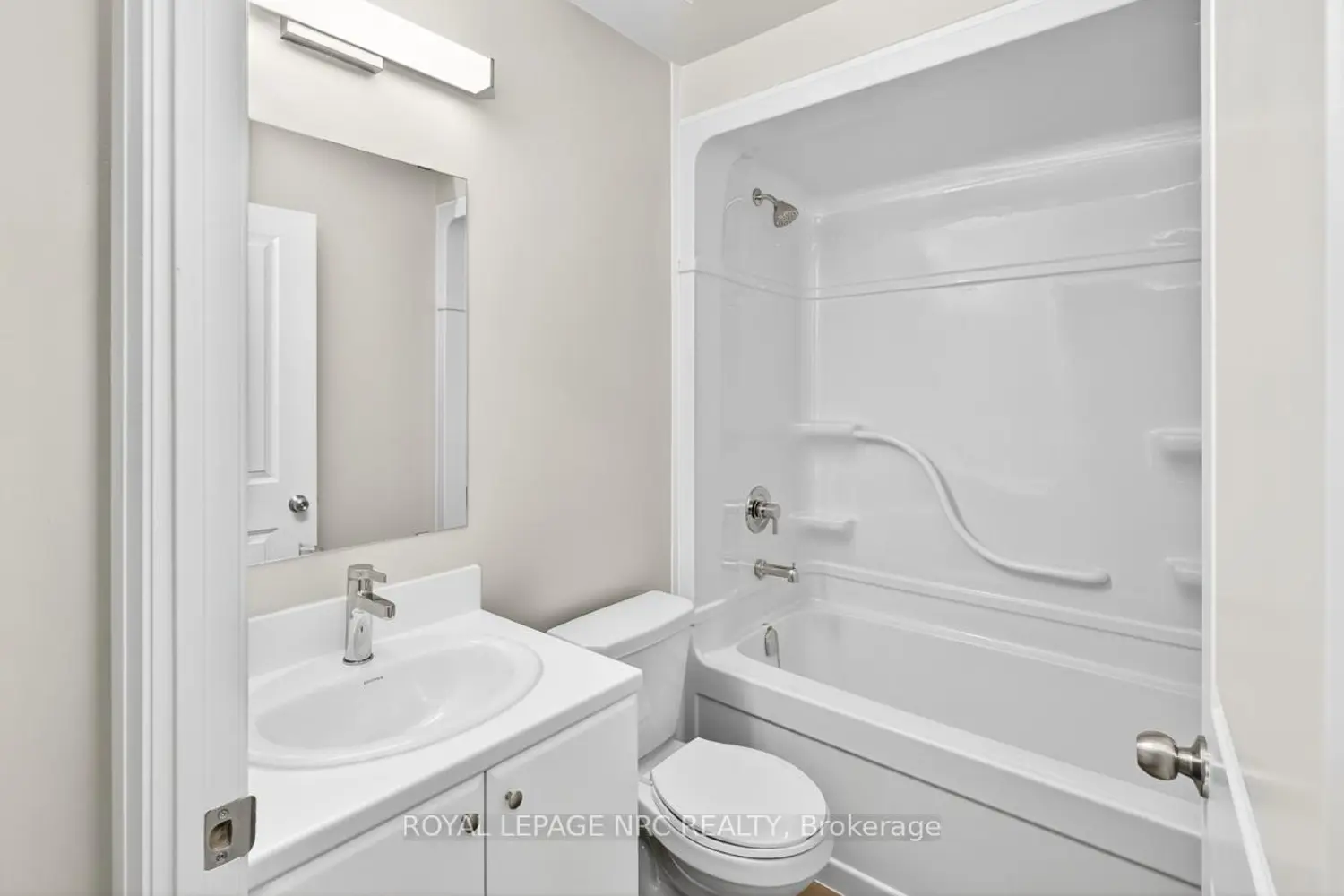 Additional image 10 of 50 Herrick Avenue 122