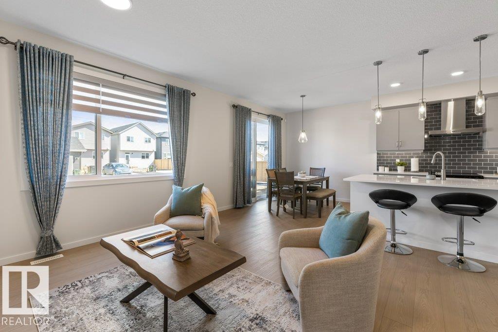 17339 3 Street NW, Edmonton, AB, T5Y4G7