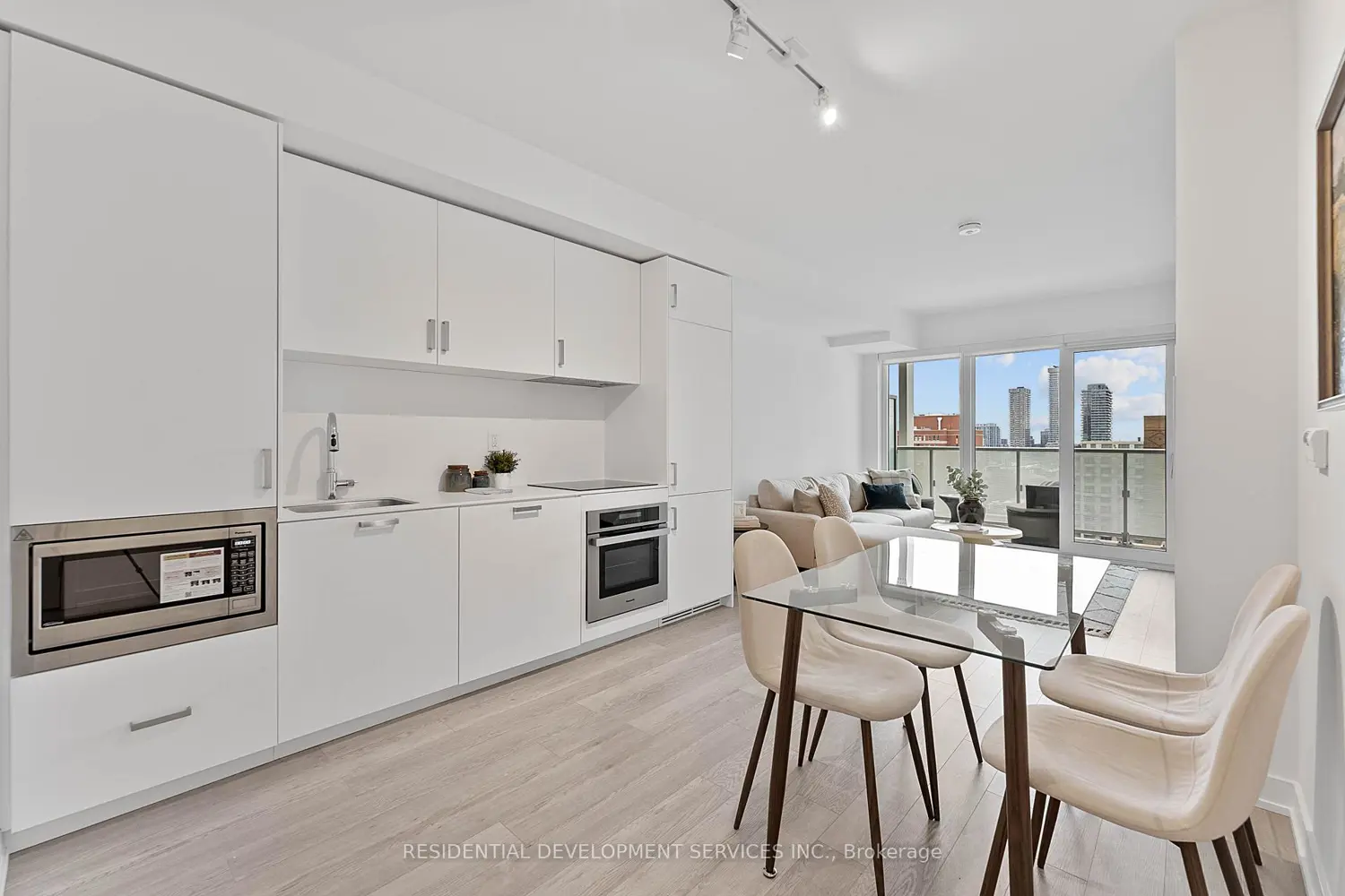 Additional image 2 of 88 Queen Street 1007