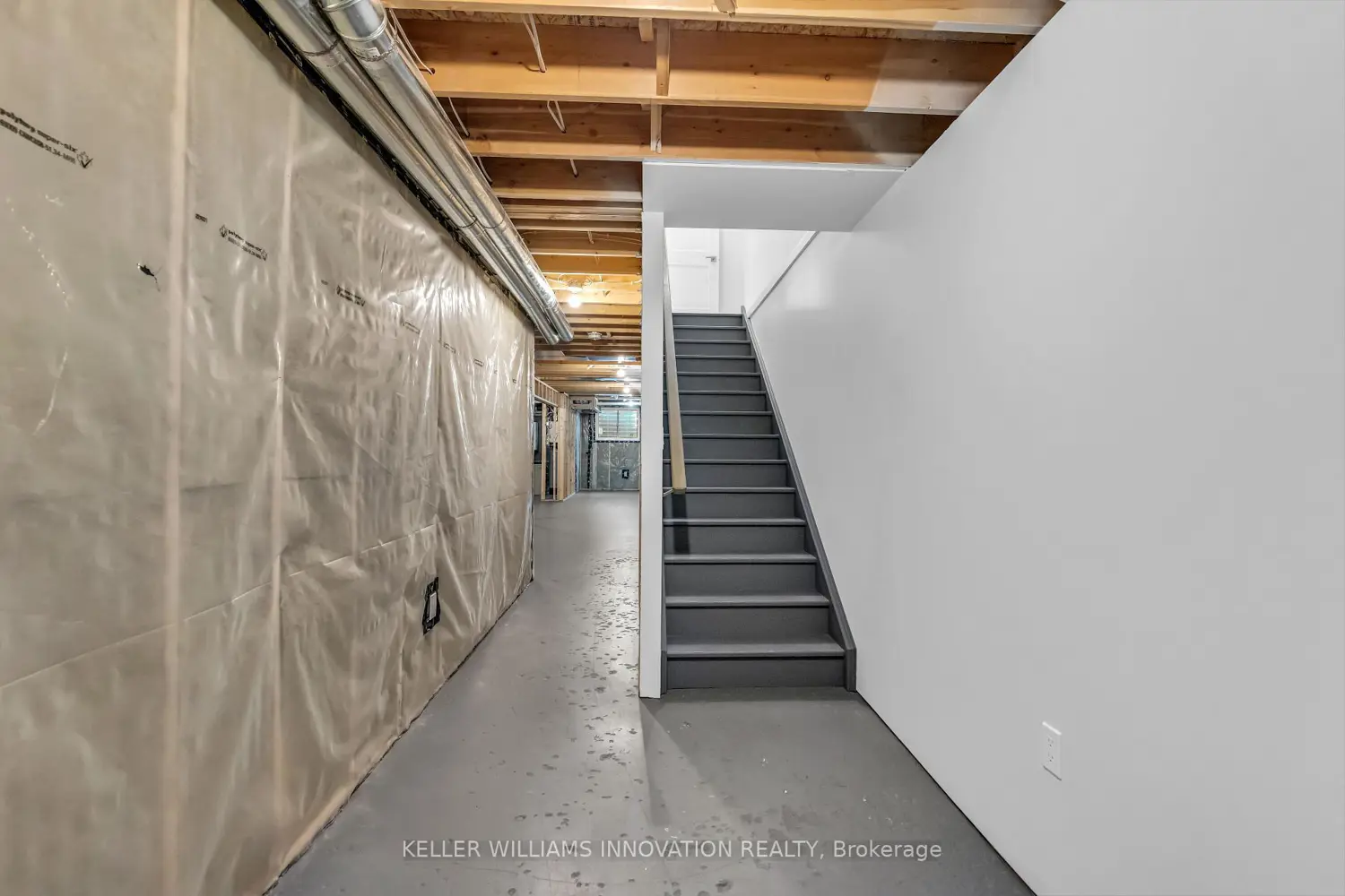 275 James St Street photo 5