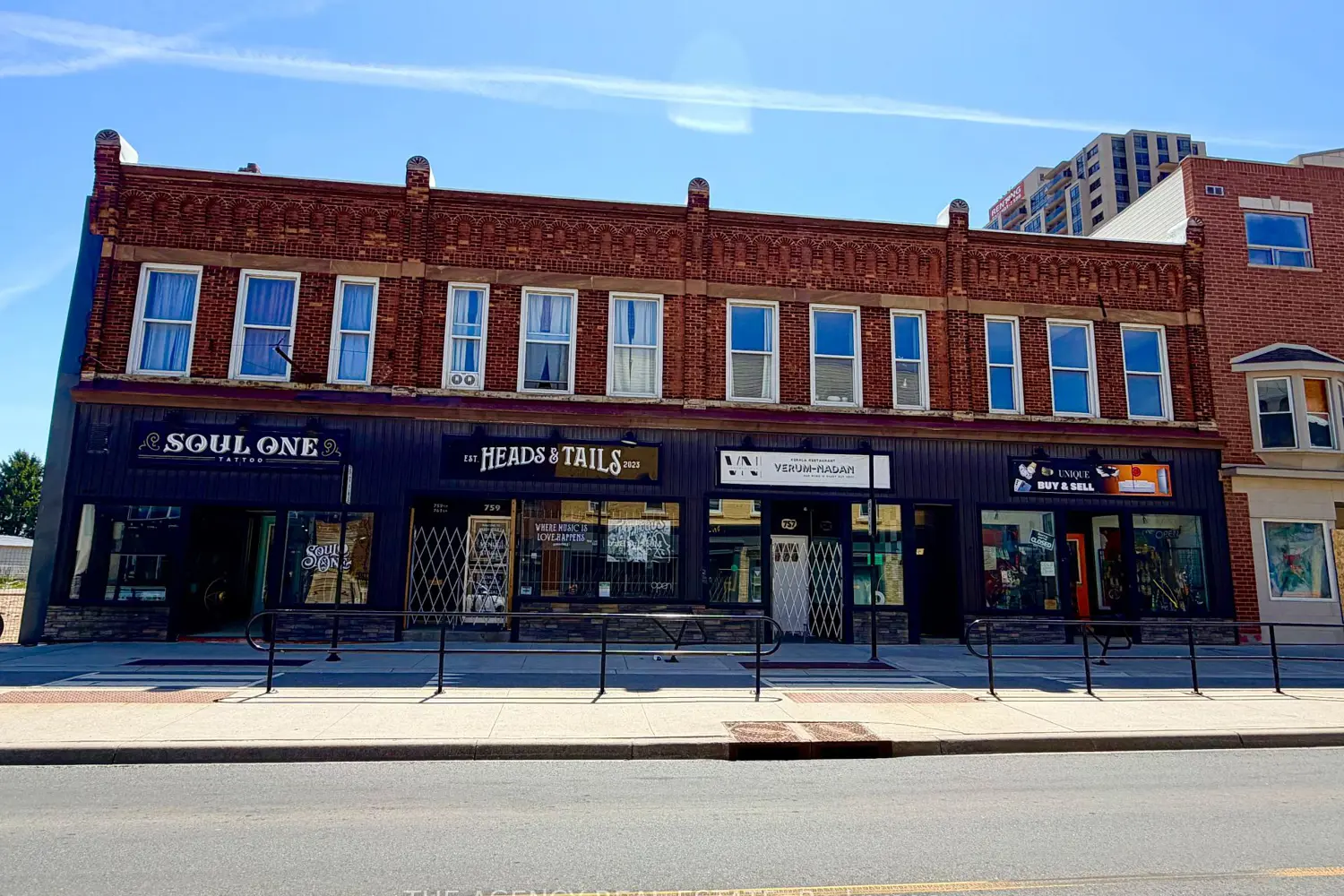 Additional image 2 of 761 Dundas Street