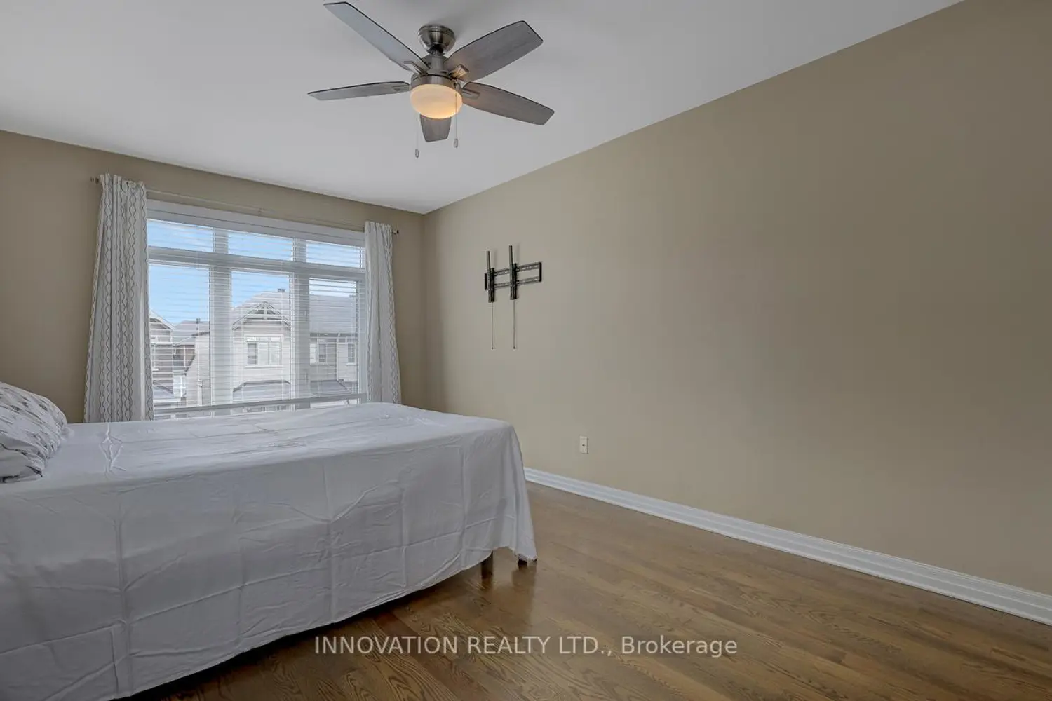 Additional image 10 of 561 Rioja Street