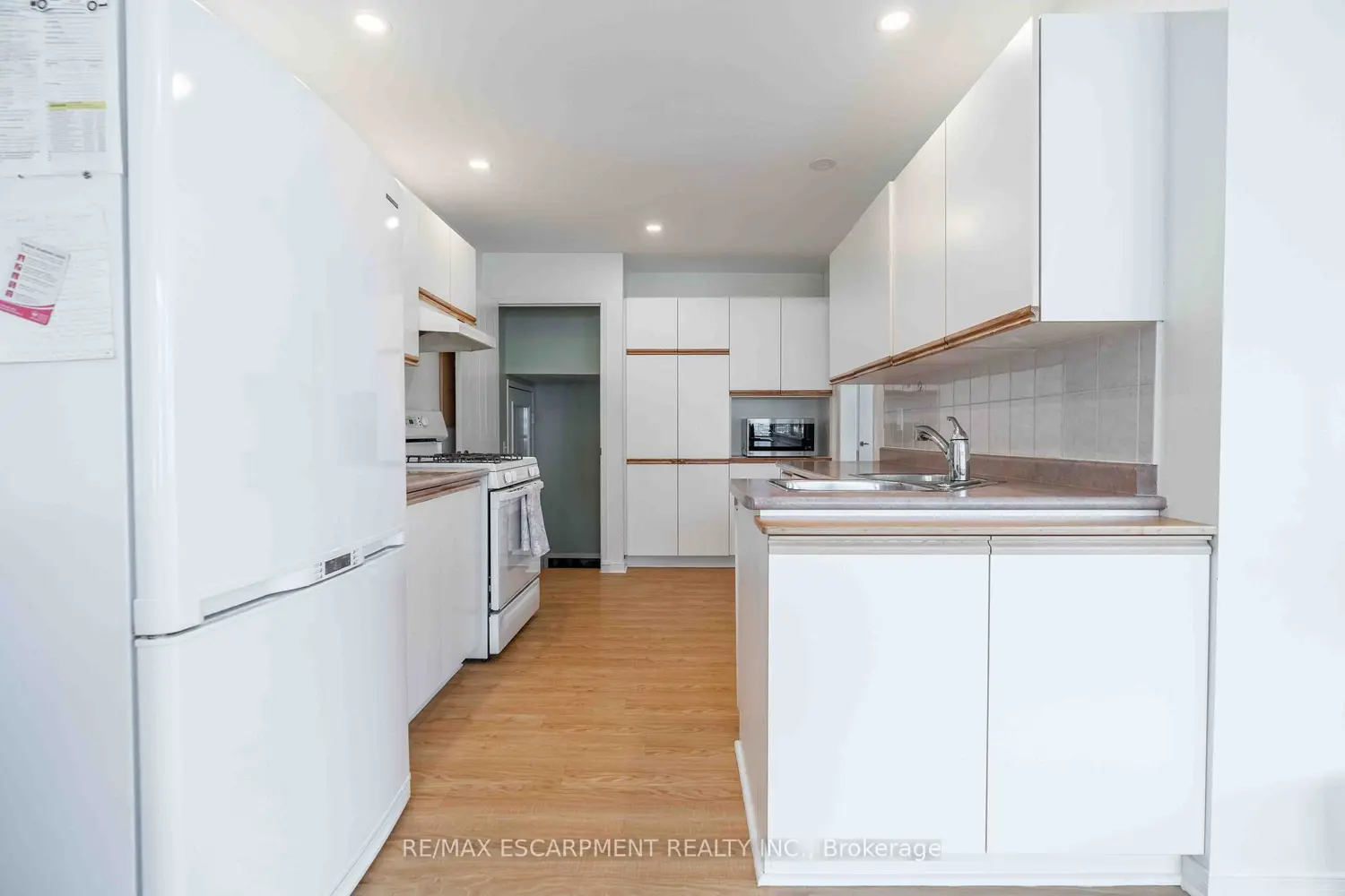 Additional image 7 of 195 Silverbirch Boulevard