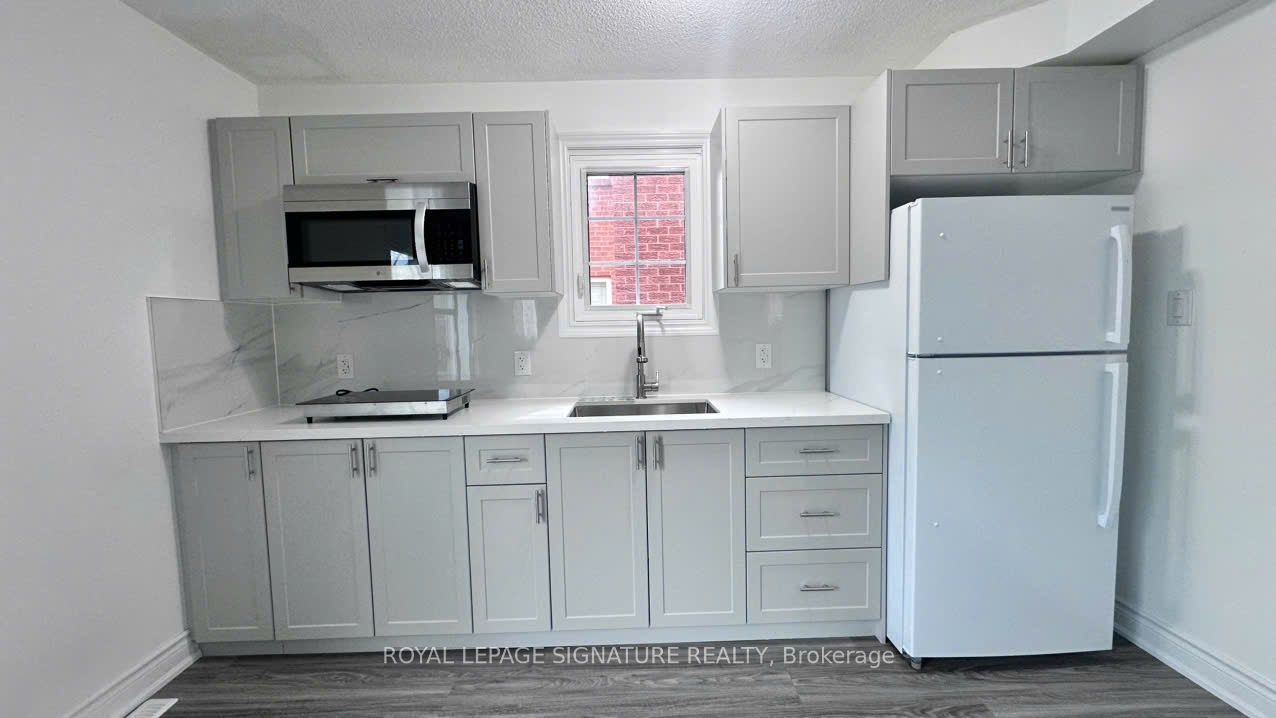 Additional image 6 of Walkout Base-3137 Sunnyhill Drive, Mississauga, ON, L4X 2K5