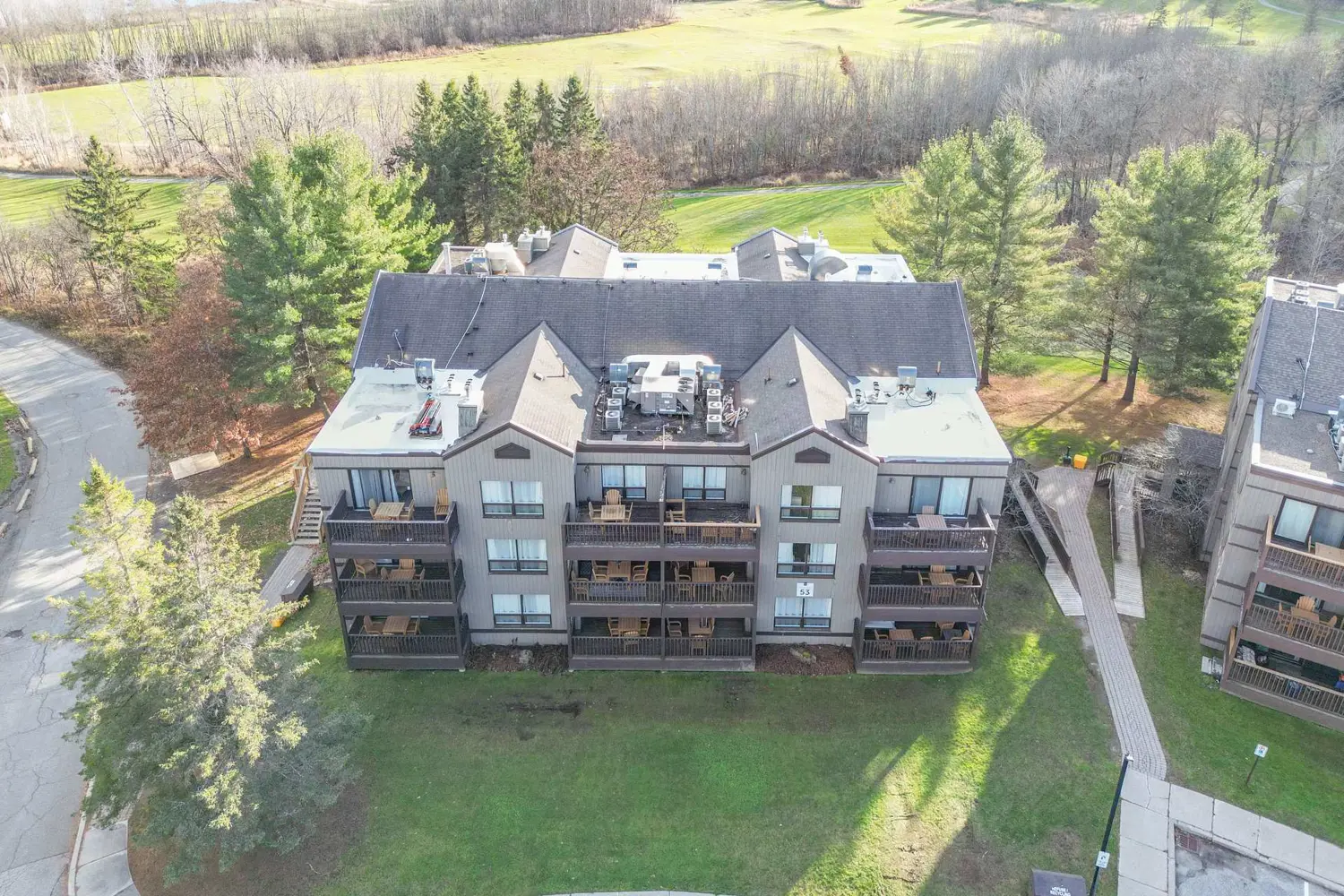 Additional image 3 of 1235 Deerhurst Drive 53-201