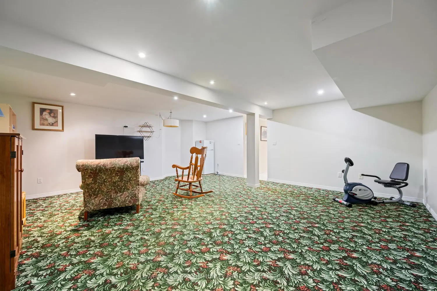 Additional image 19 of 2737 King Street 45