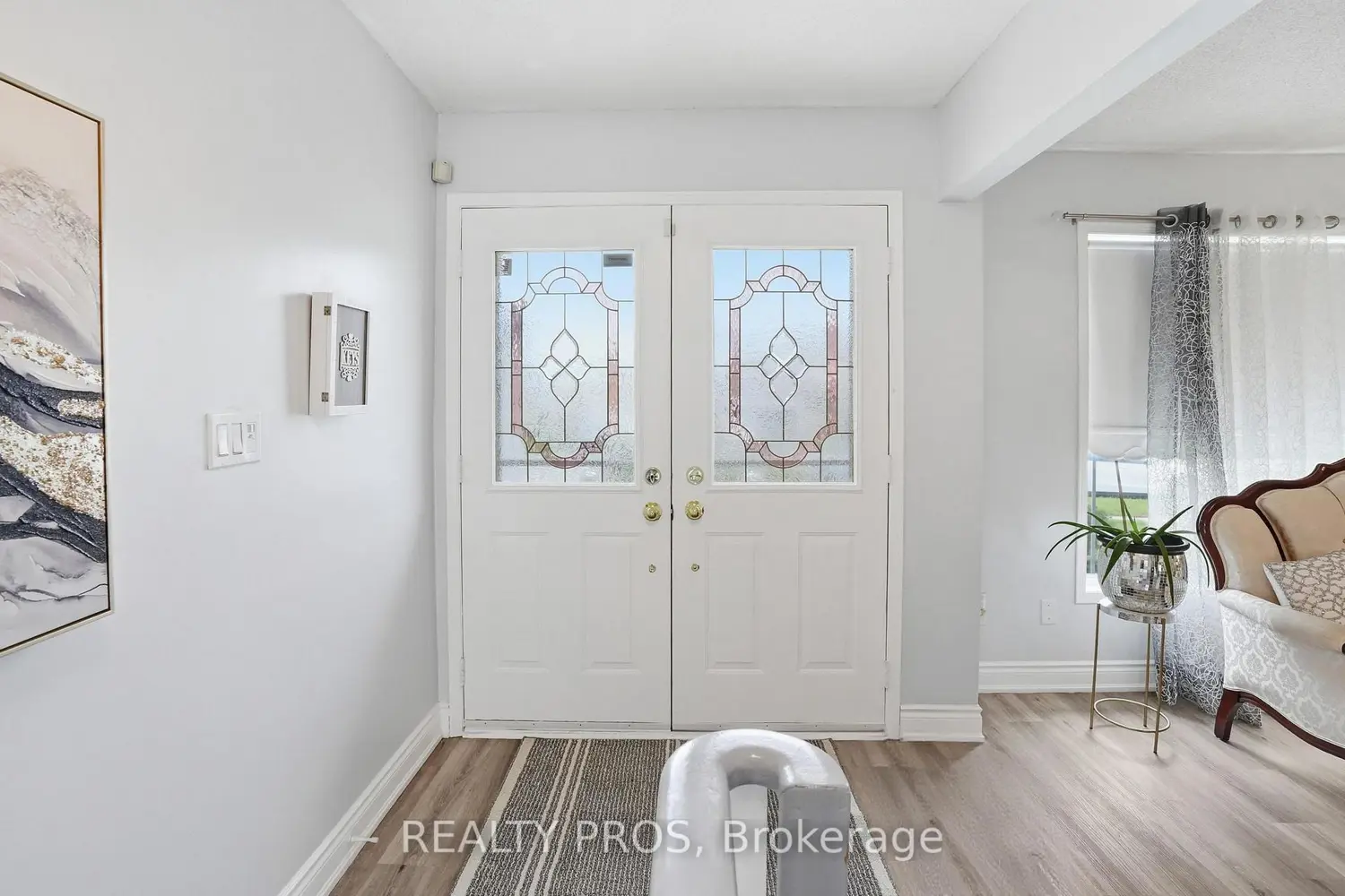 Additional image 4 of 38 Pebble Beach Court