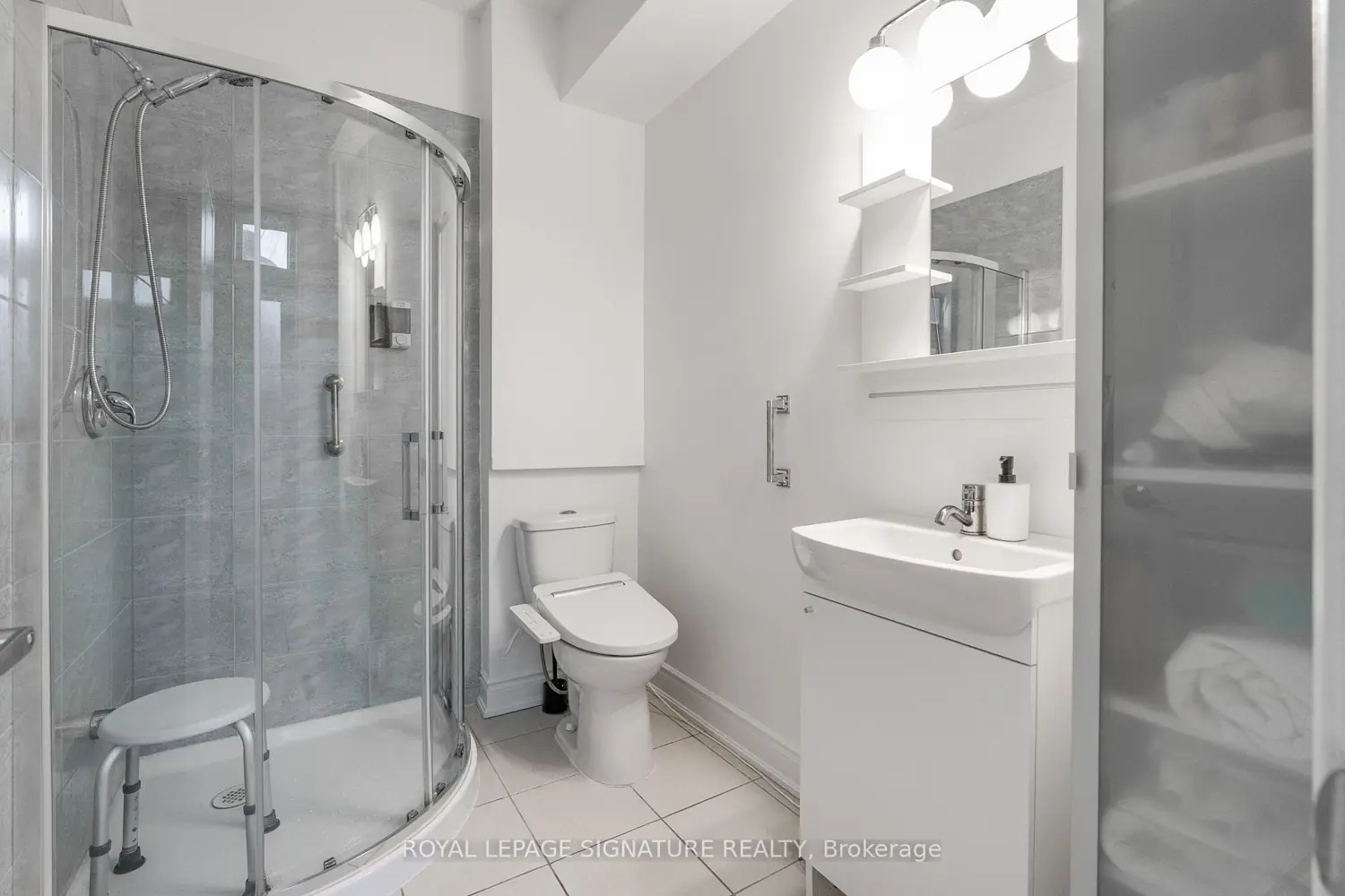 Additional image 18 of 14 Queen Mary Court