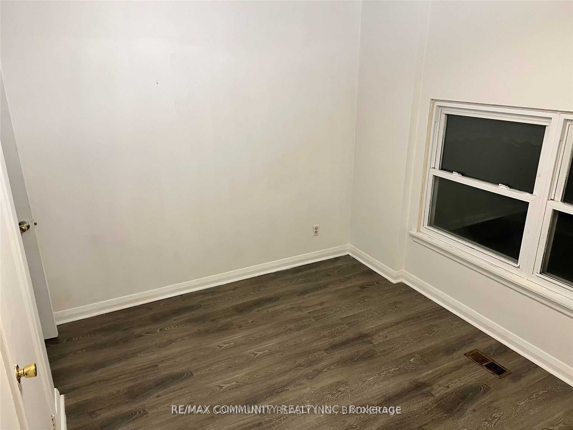 Additional image 3 of 3238 Lawrence Avenue, Toronto, ON, M1H 1A4