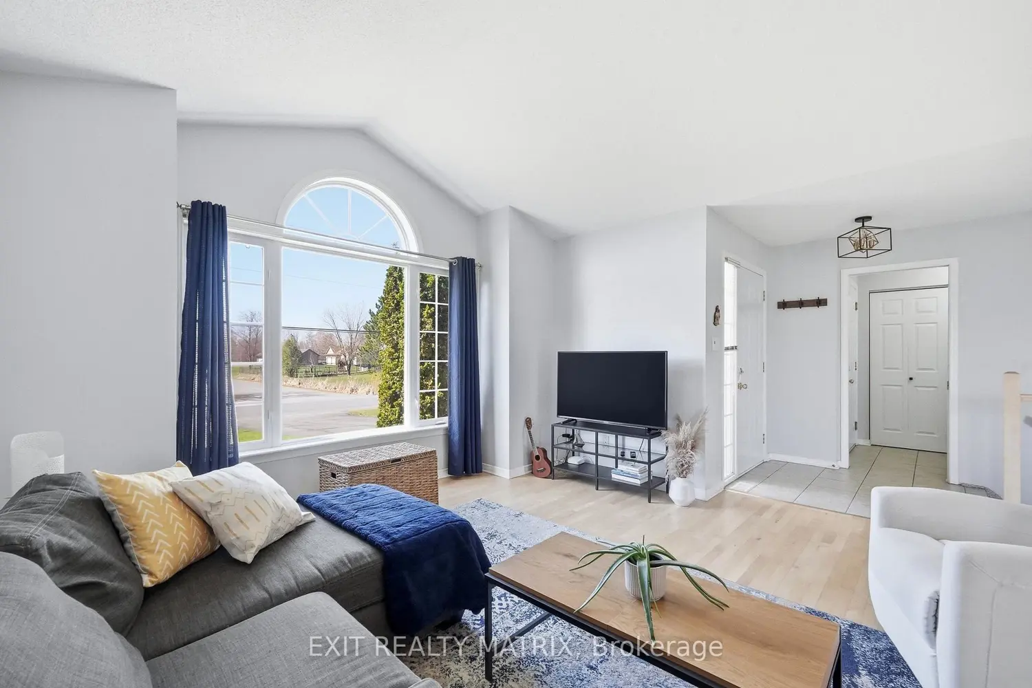 2117 Lemery Street photo 3